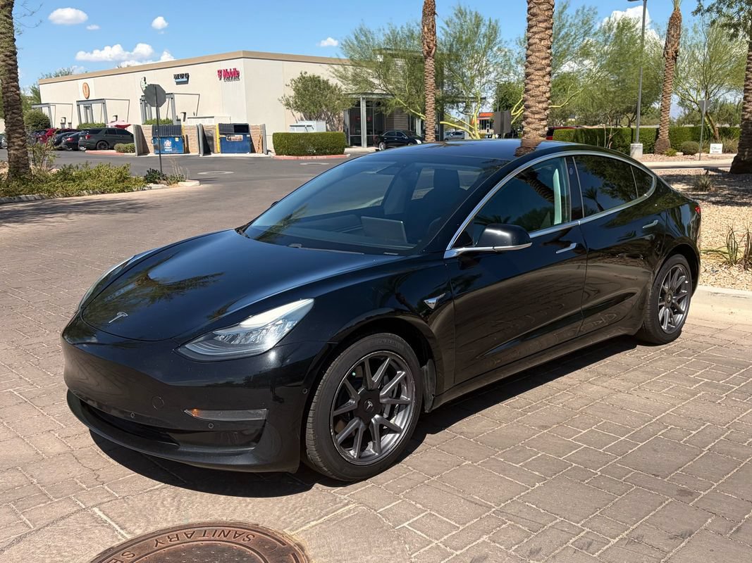 Used 2018 Tesla Model 3 Long Range RWD image 6