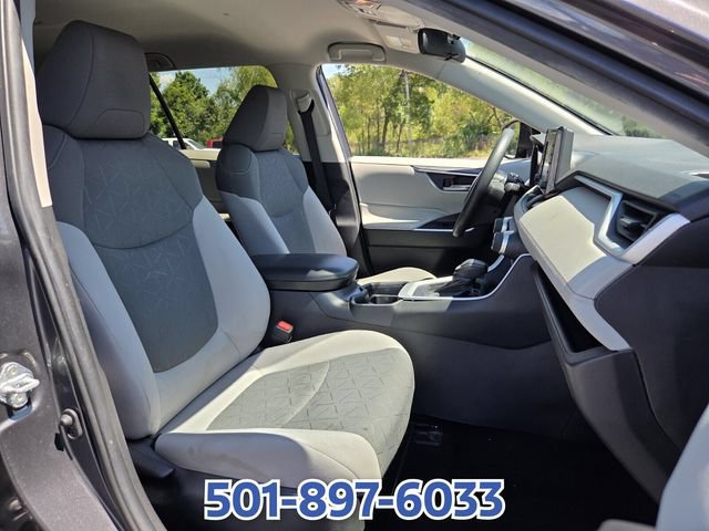 Used 2021 Toyota RAV4 XLE FWD image 15