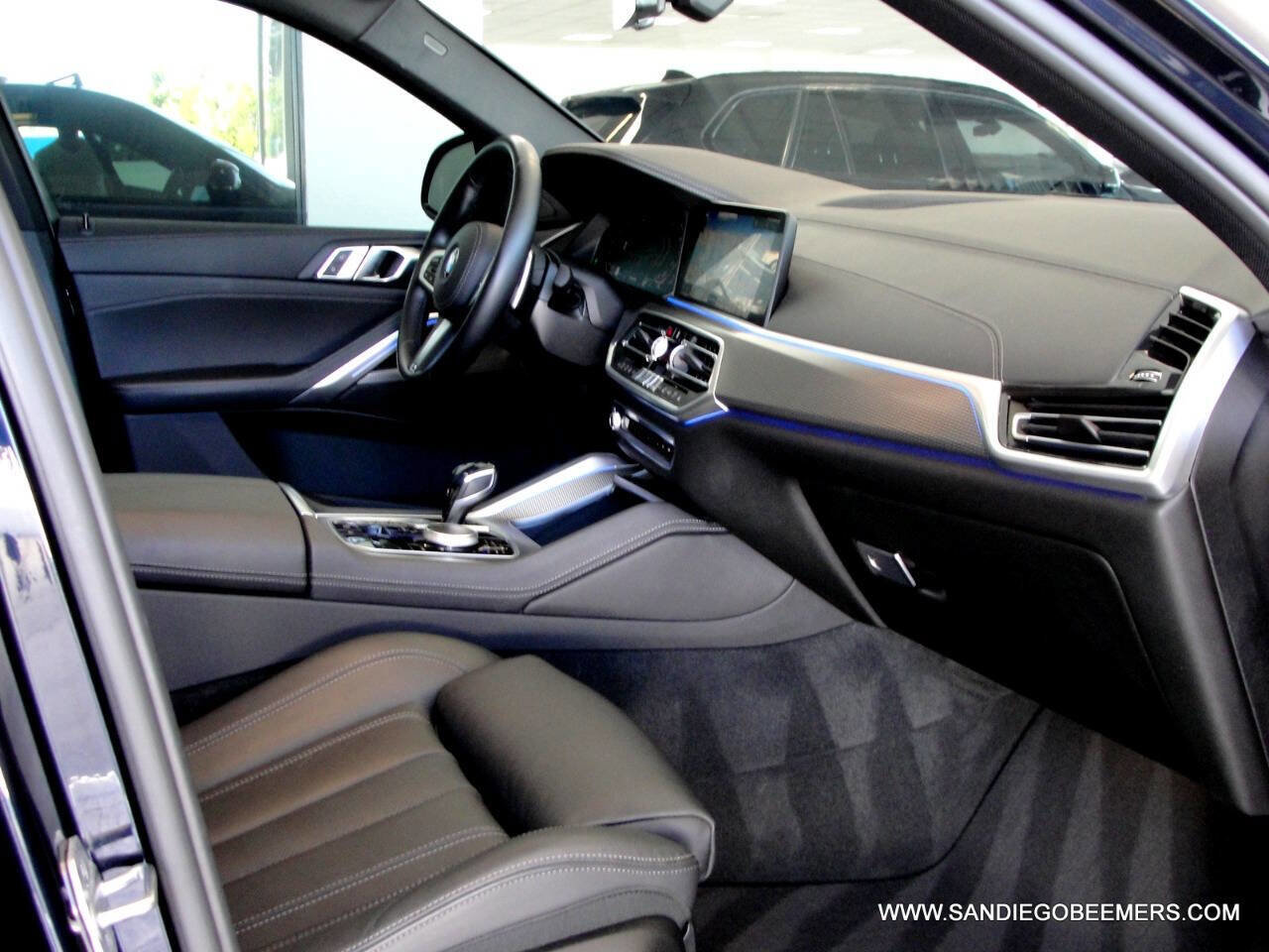 Used 2021 BMW X6 xDrive40i w/ M Sport Package image 23