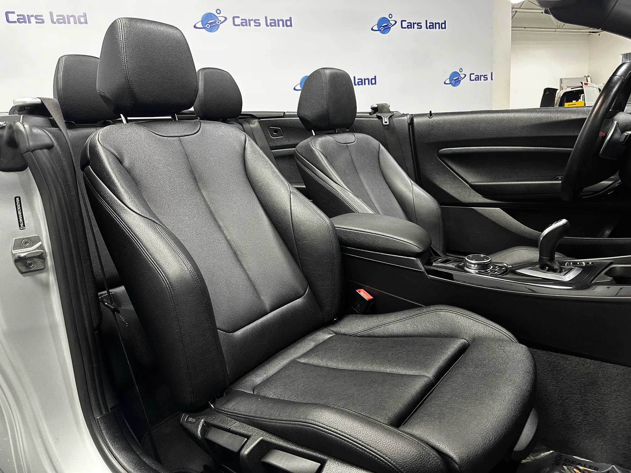 Used 2017 BMW 230i Convertible w/ Driving Assistance Package RWD image 18