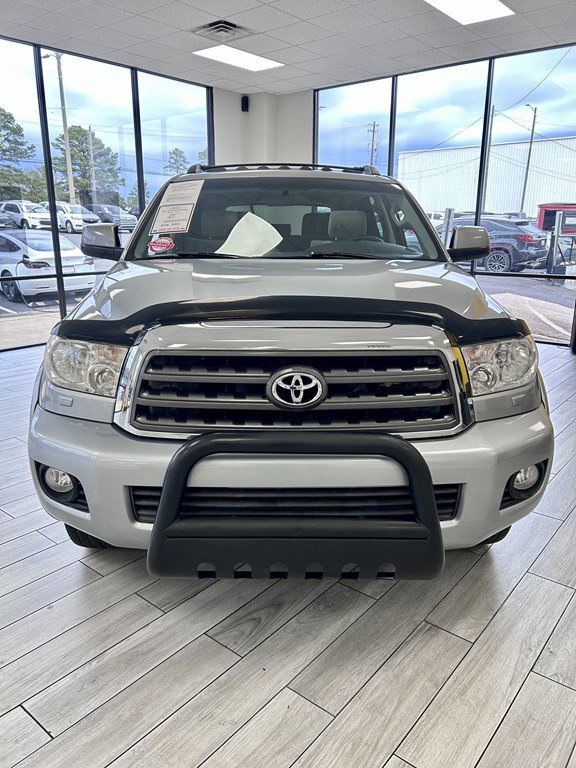 Used 2014 Toyota Sequoia SR5 RWD image 2
