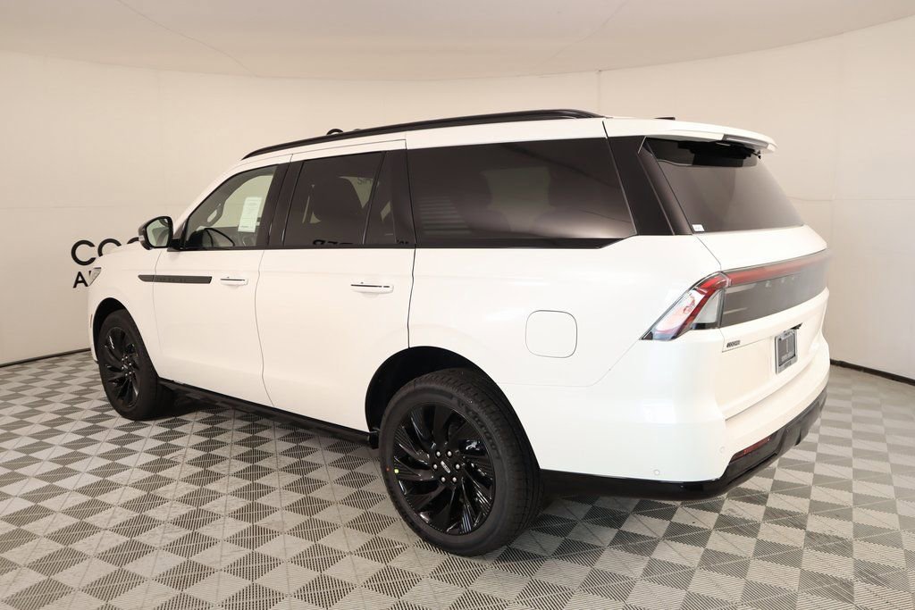 New 2025 Lincoln Navigator Reserve w/ Jet Appearance Package image 24