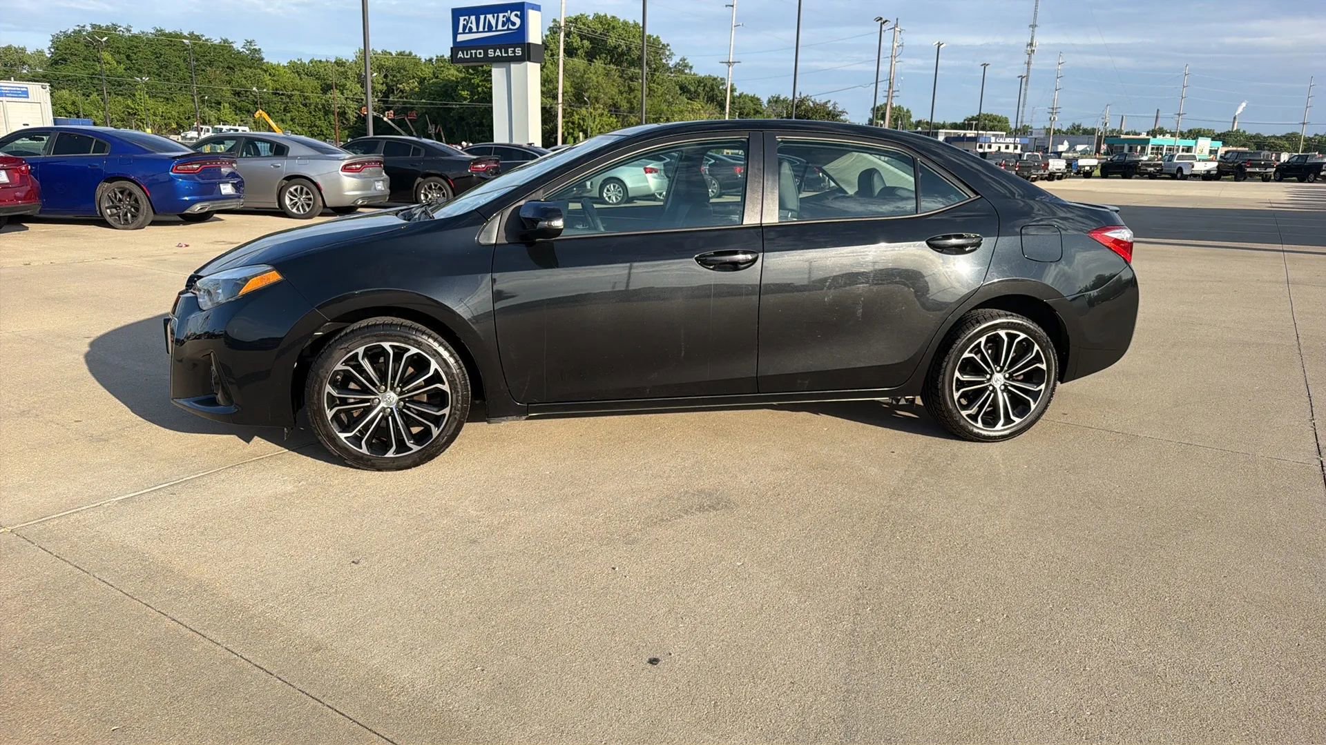 Used 2016 Toyota Corolla S FWD image 7
