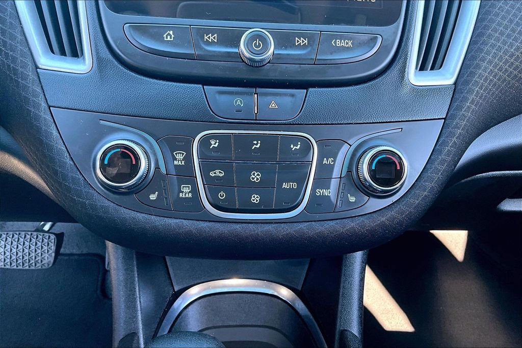 Used 2023 Chevrolet Malibu LT image 15