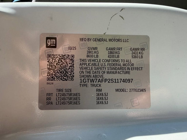 Used 2025 GMC Savana 2500 w/ Driver Convenience Package RWD image 26