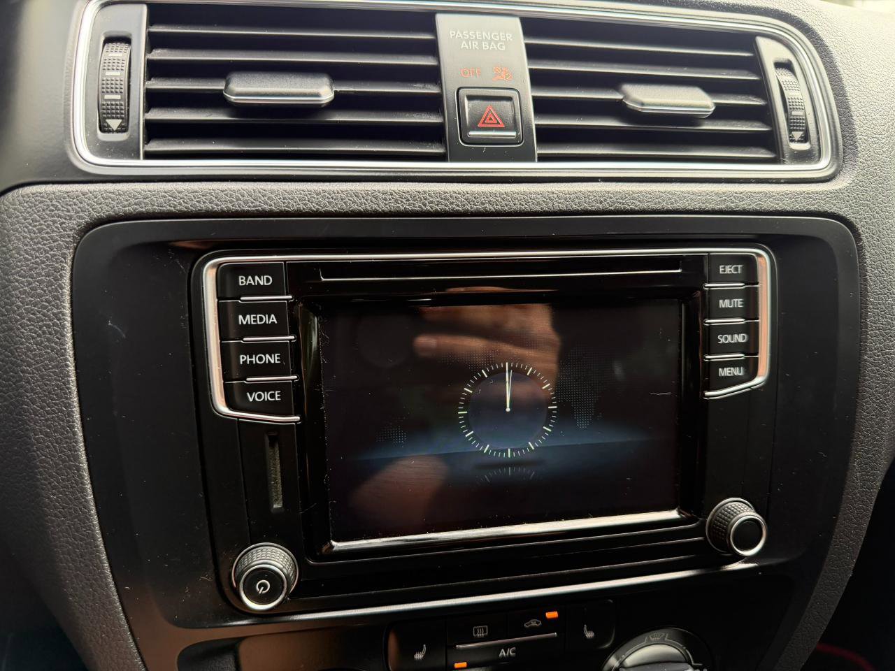 Used 2016 Volkswagen Jetta SE image 33