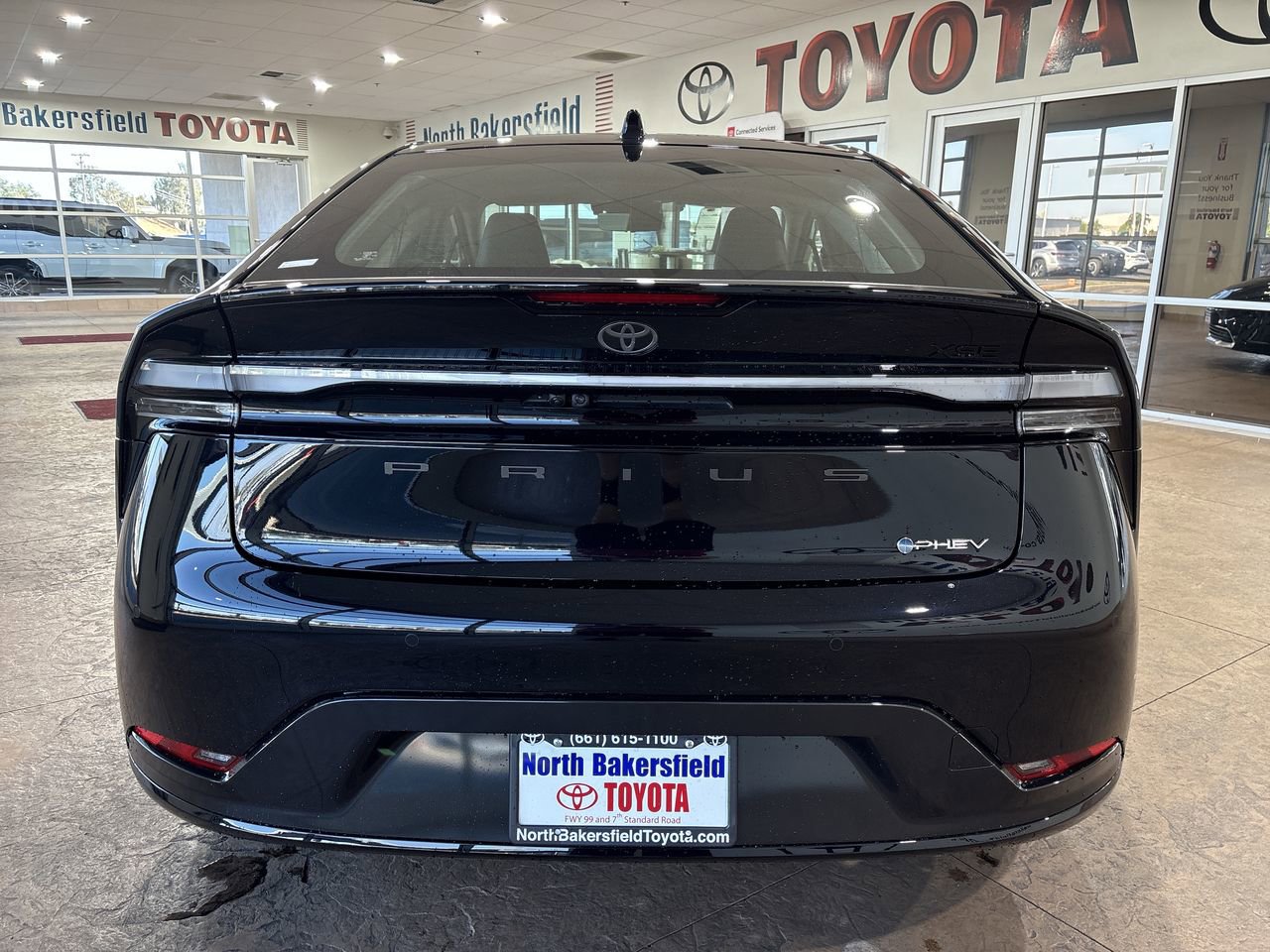 New 2026 Toyota Prius Plug-In Hybrid FWD image 9