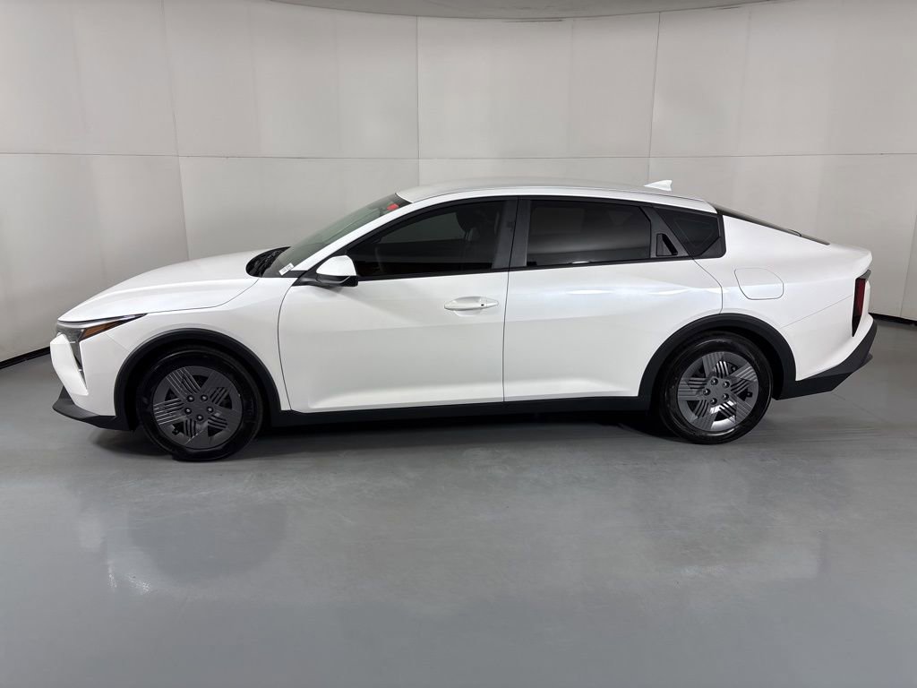 New 2026 Kia K4 FWD image 5