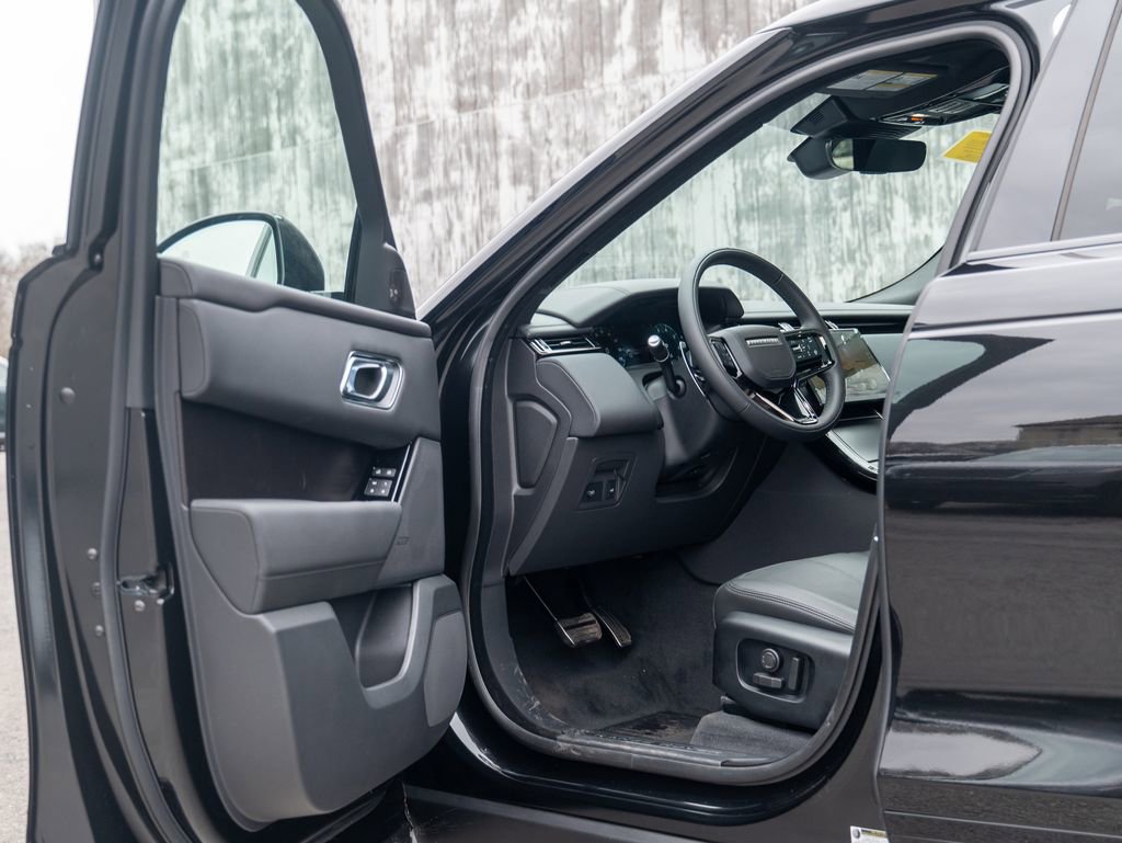 New 2026 Land Rover Range Rover Velar Dynamic SE AWD/4WD image 10