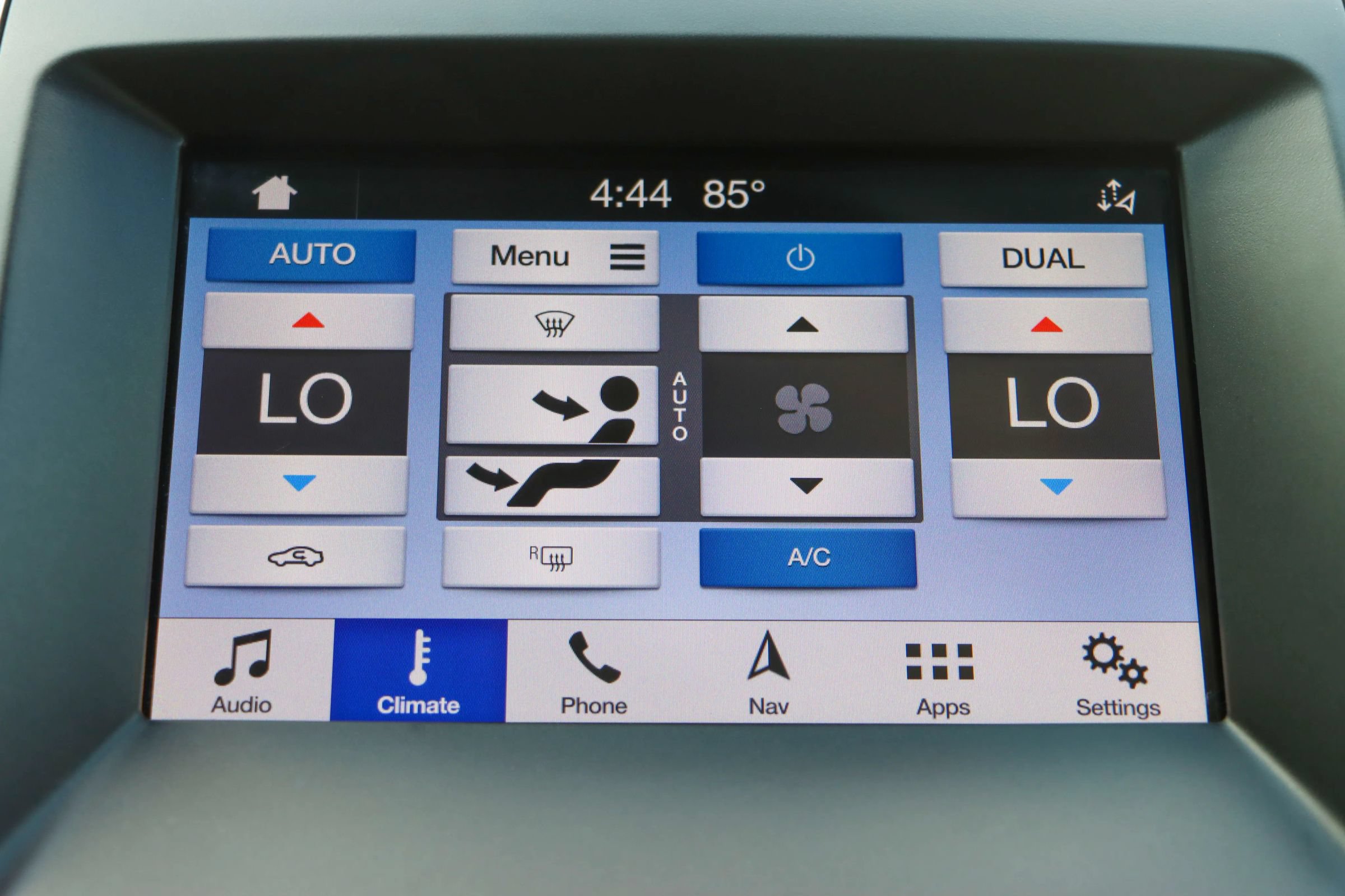 Used 2019 Ford Edge Titanium w/ Equipment Group 301A FWD image 39