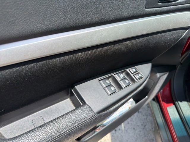 Used 2013 Subaru Outback 2.5i Premium AWD/4WD image 5