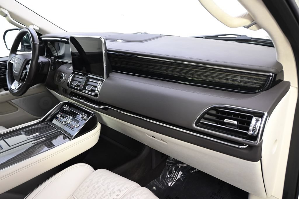 Used 2021 Lincoln Navigator L Black Label AWD/4WD image 15