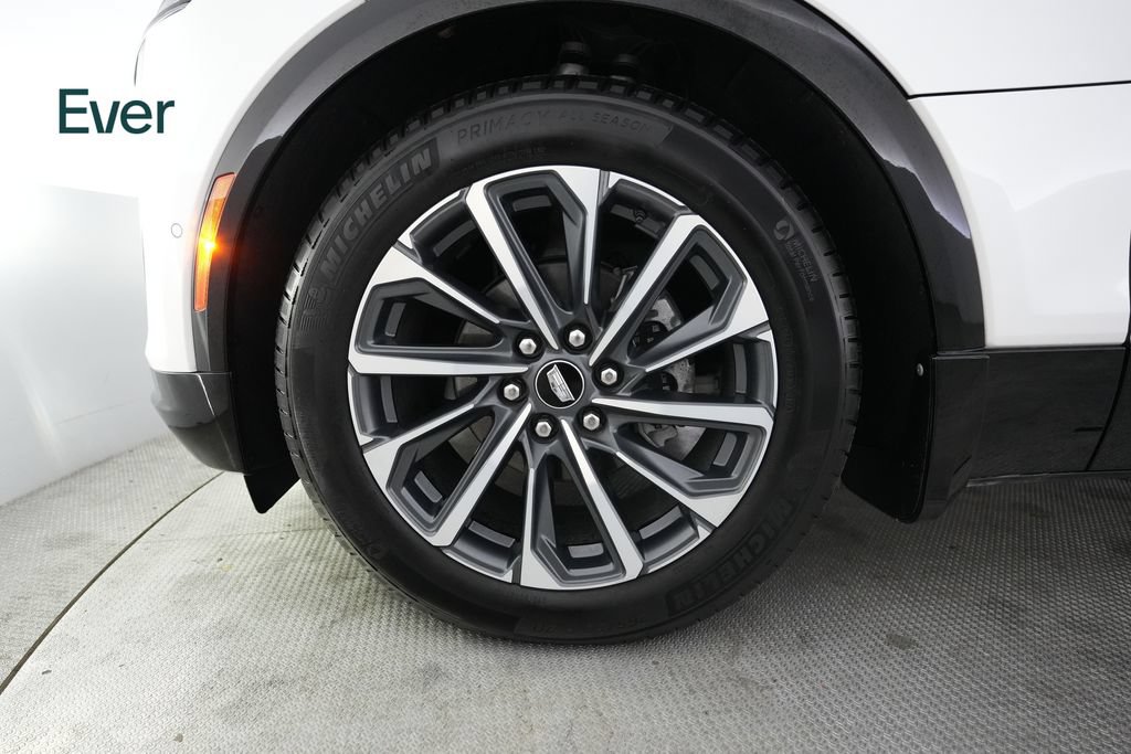 Used 2024 Cadillac Lyriq Sport AWD/4WD image 19