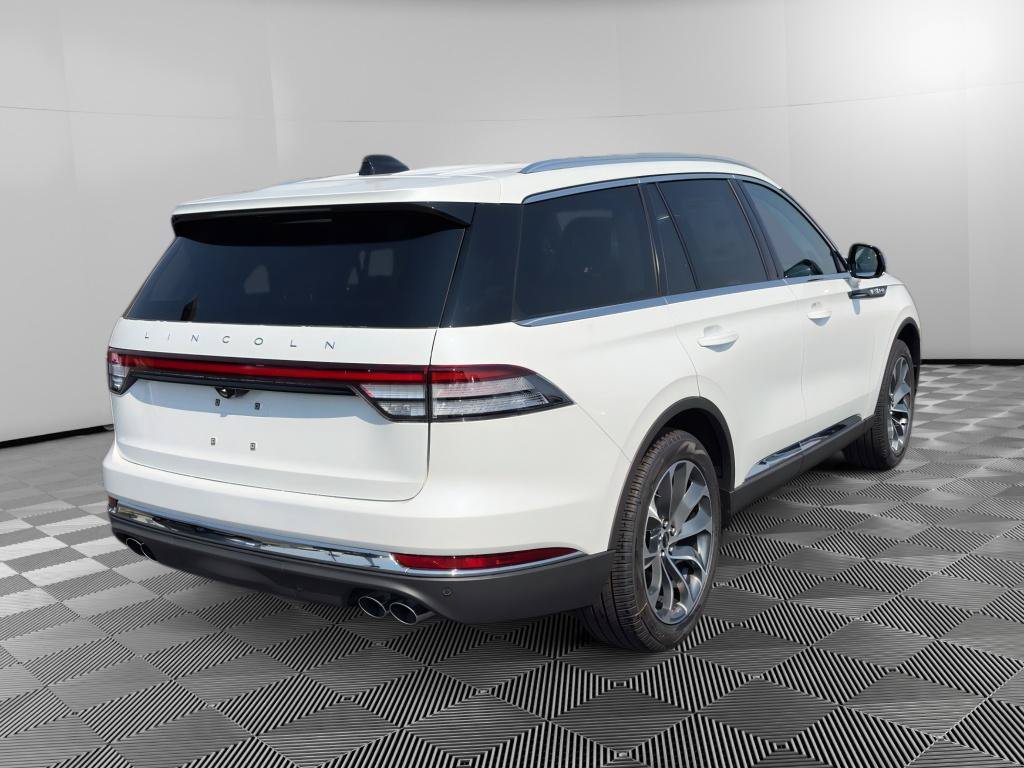 New 2026 Lincoln Aviator Reserve w/ Luxury Package AWD/4WD image 7