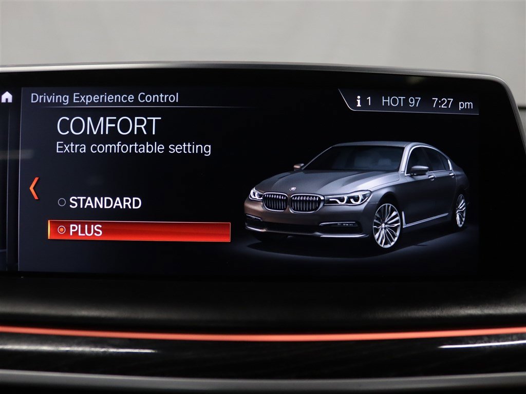 Used 2018 BMW 750Li xDrive w/ Executive Package AWD/4WD image 29