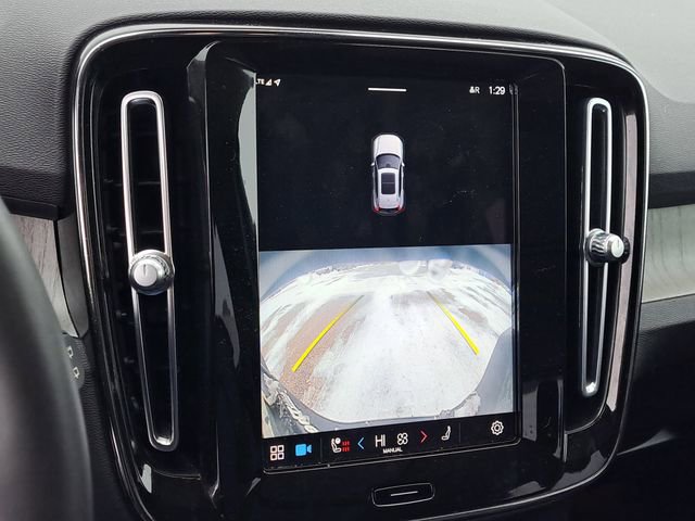 Used 2023 Volvo XC40 B5 Ultimate w/ Protection Package Premier image 14