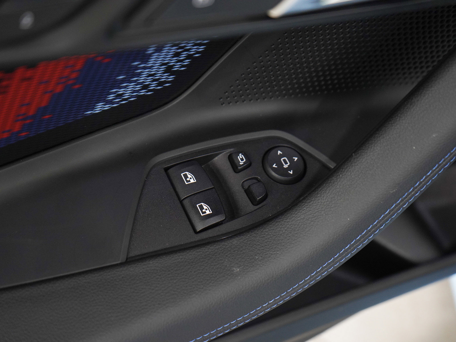 Used 2024 BMW M2 RWD image 16