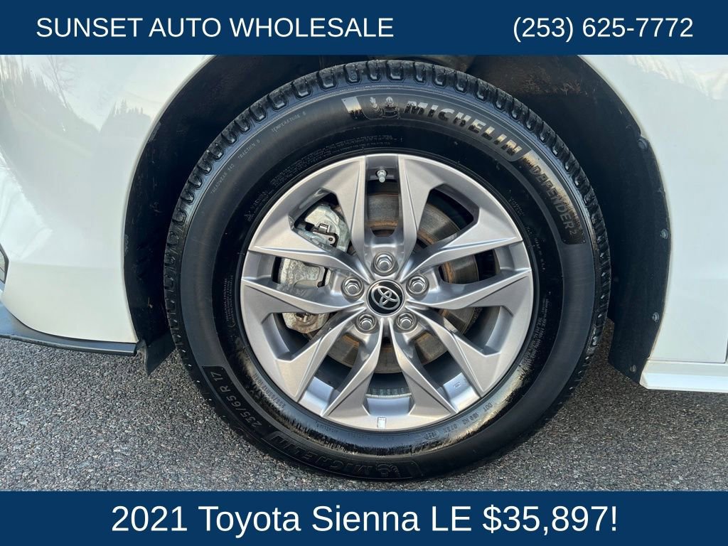 Used 2021 Toyota Sienna LE image 39