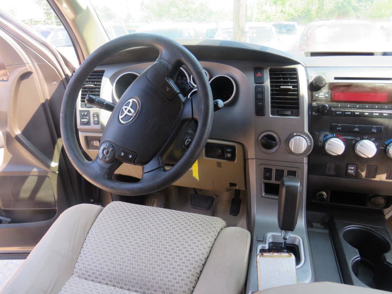 Used 2010 Toyota Tundra 4x4 Double Cab image 12