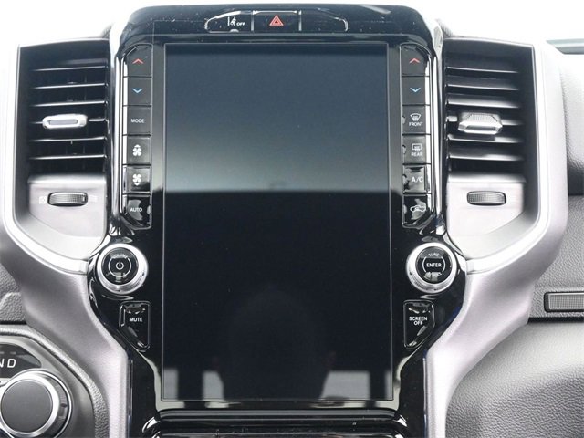 New 2026 RAM 1500 4x4 Crew Cab image 26