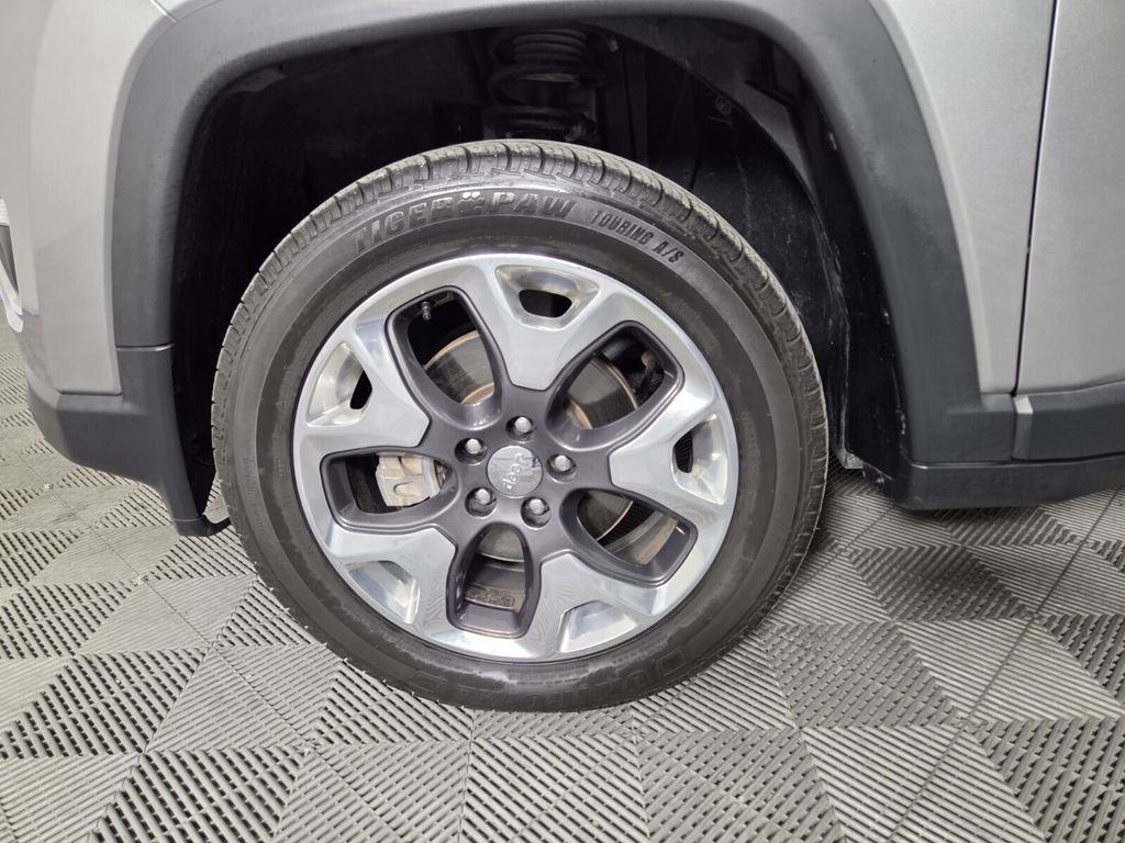 Used 2019 Jeep Compass Limited w/ Advanced Safety Group image 11
