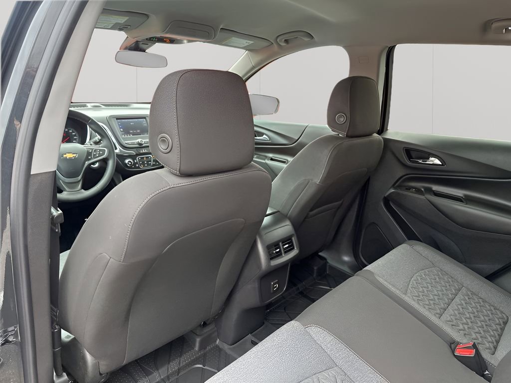 Used 2023 Chevrolet Equinox LT image 18