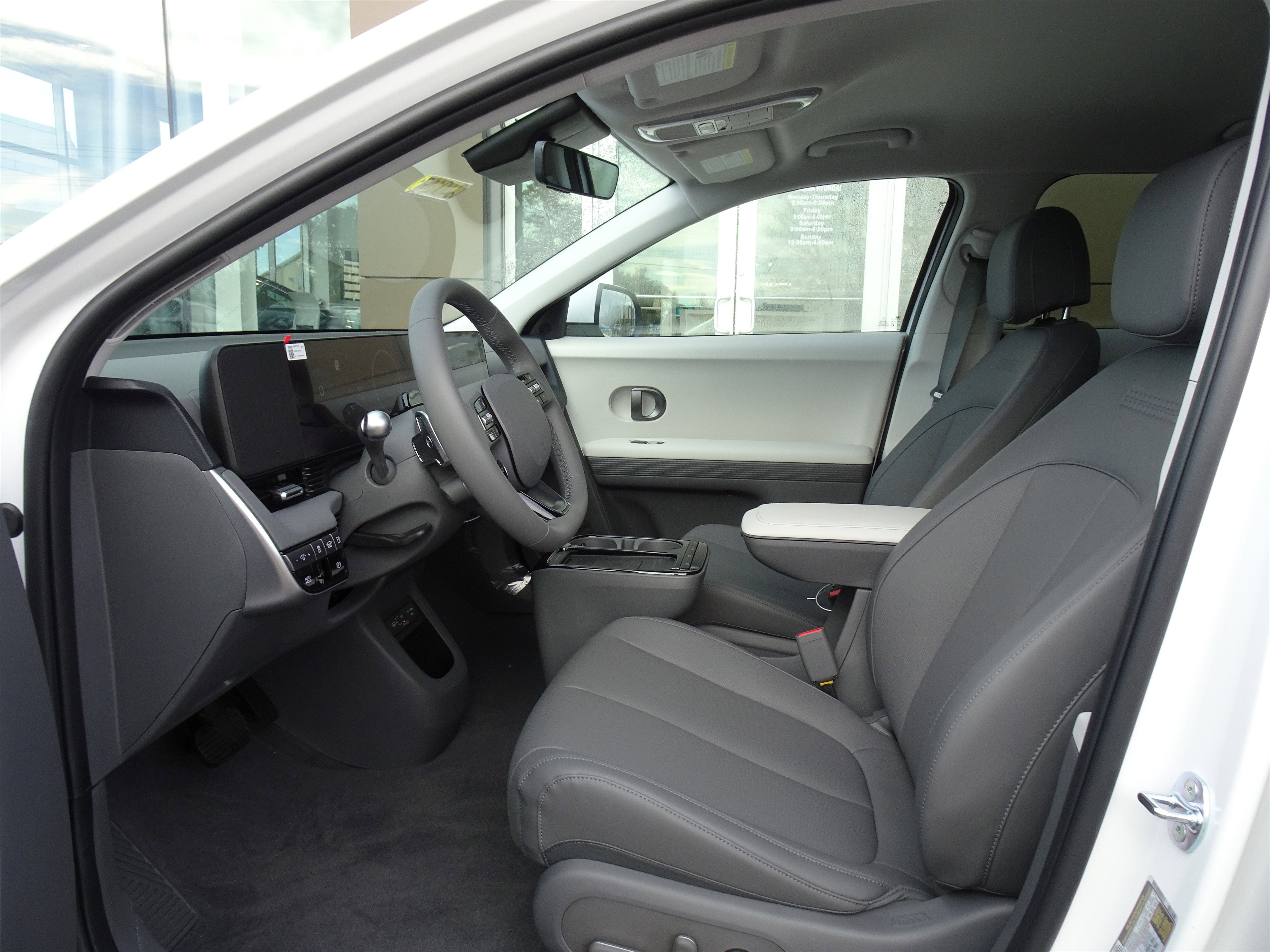 New 2026 Hyundai Ioniq 5 SEL image 9