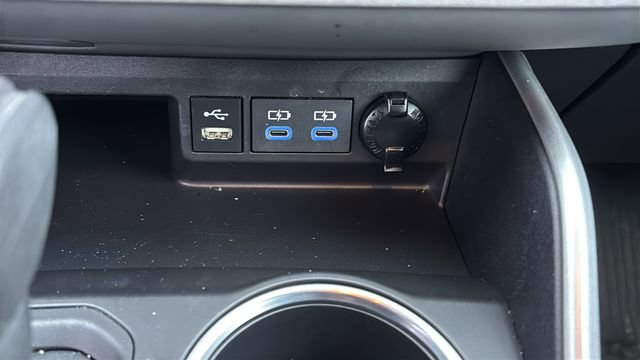 Used 2022 Toyota Highlander XLE image 21