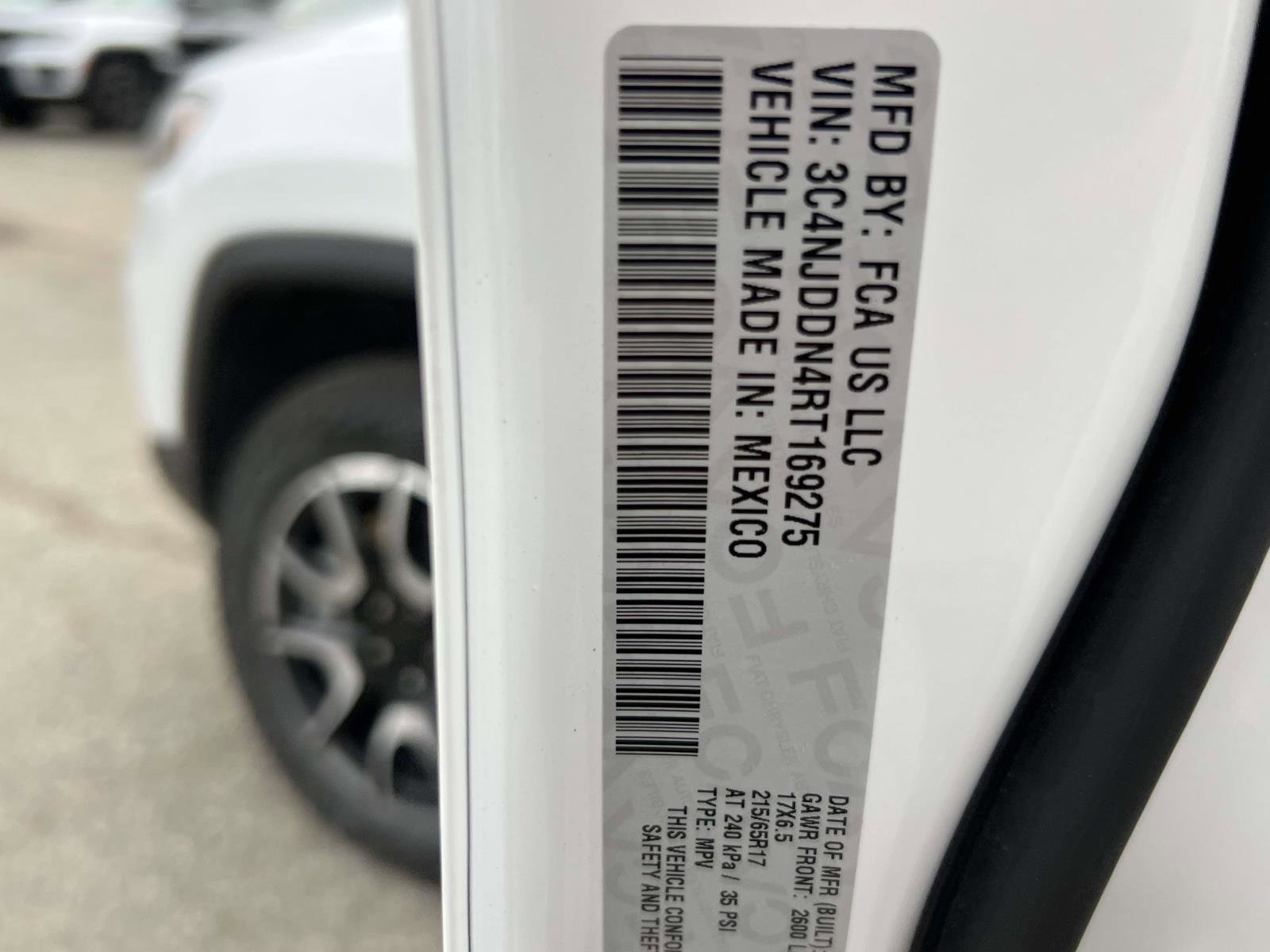 Used 2024 Jeep Compass Trailhawk image 19