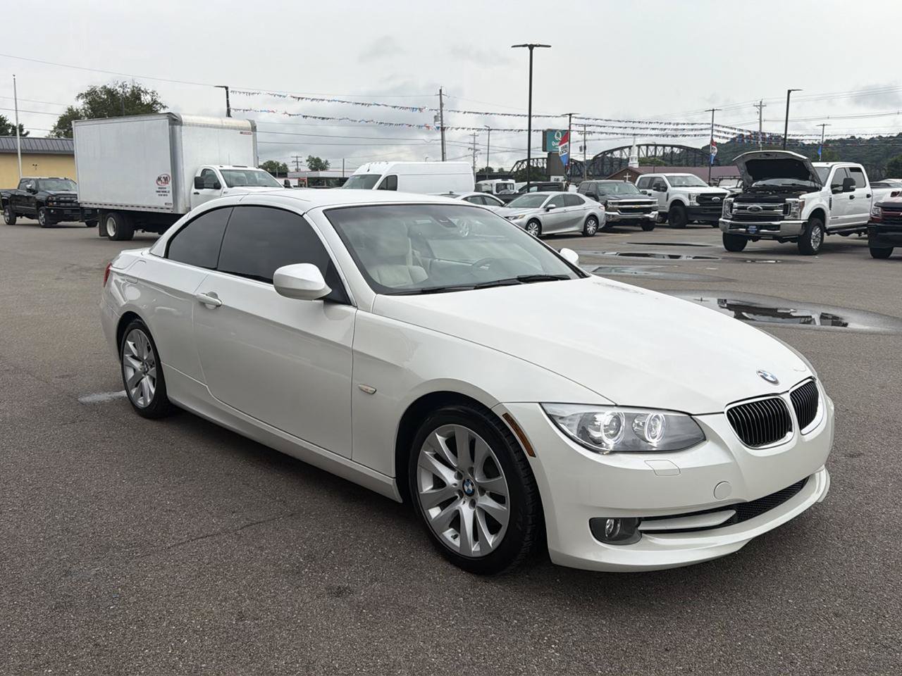 Used 2013 BMW 328i Convertible RWD image 3