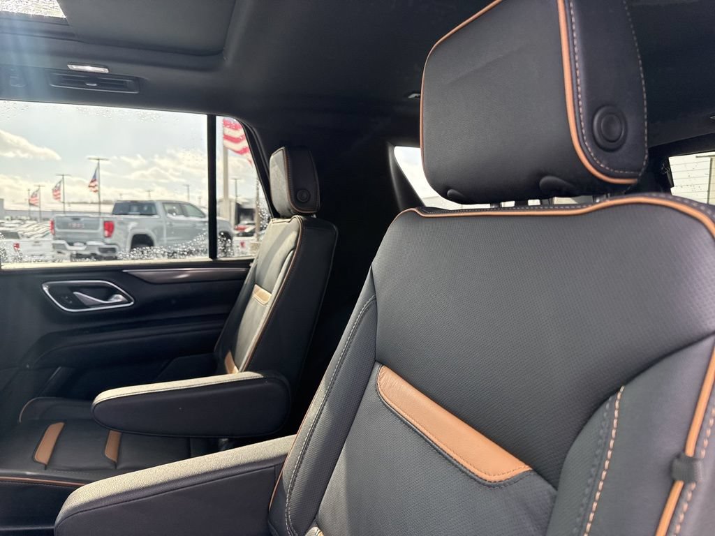Used 2024 GMC Yukon AT4 AWD/4WD image 41