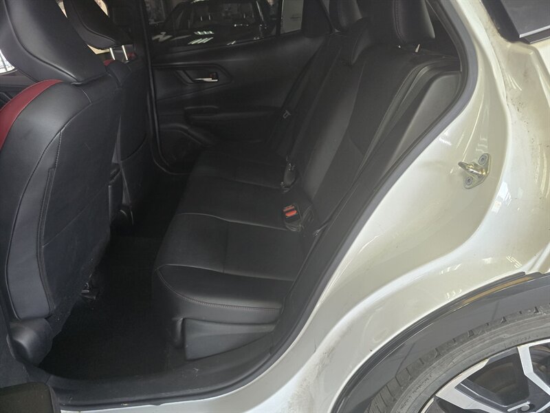 Used 2023 Toyota Prius Prime FWD image 12