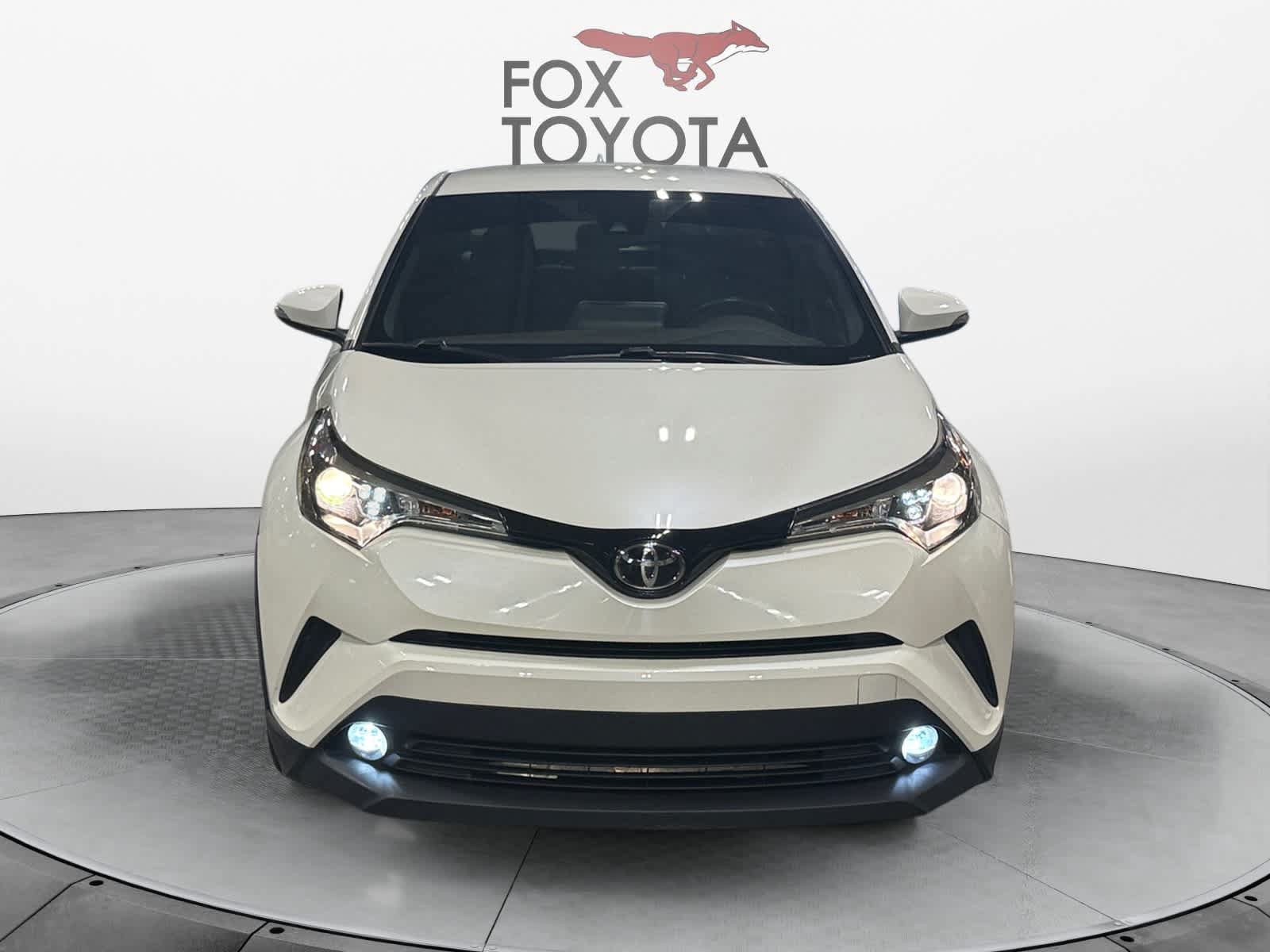 Used 2019 Toyota C-HR Limited FWD image 9