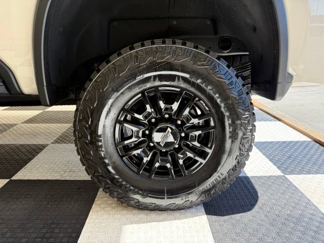 New 2026 Chevrolet Silverado 2500 ZR2 AWD/4WD image 12