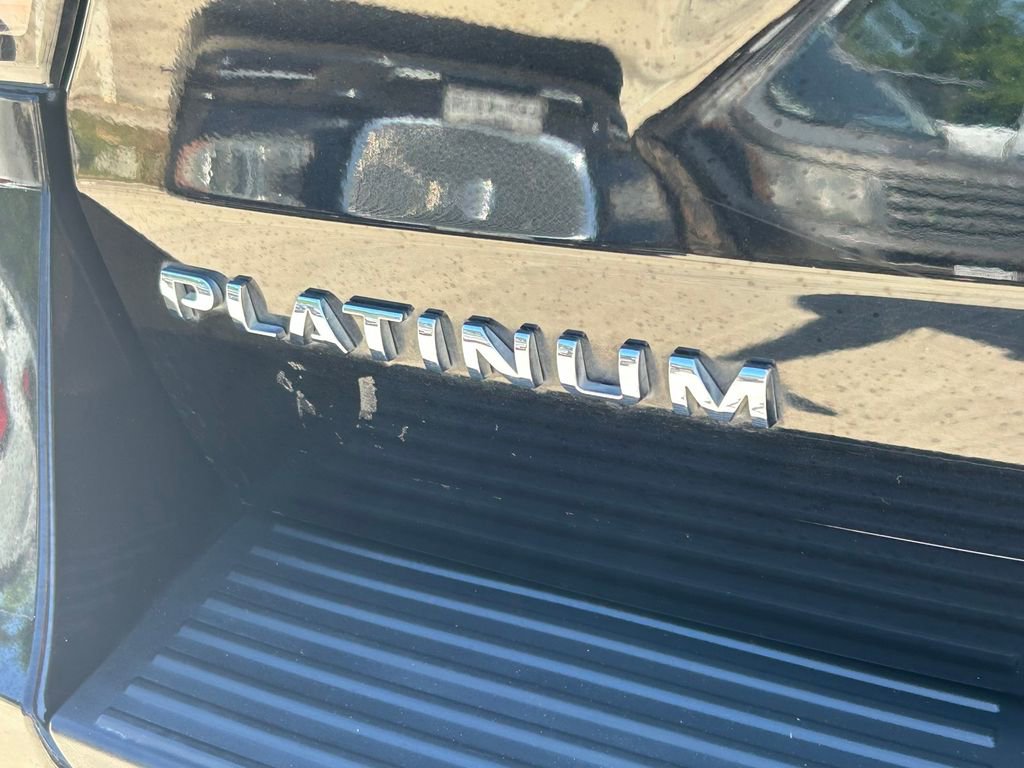 Used 2019 Ford Expedition Platinum RWD image 14