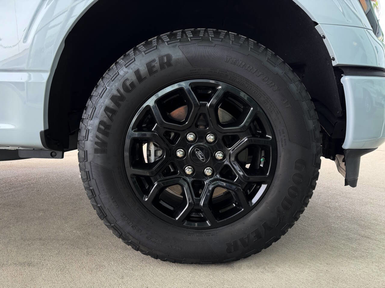 Used 2025 Ford F150 STX image 42