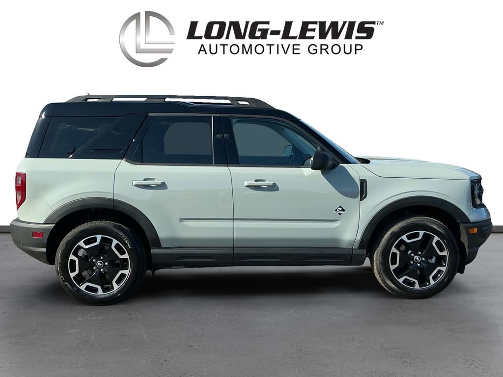 Used 2024 Ford Bronco Sport Outer Banks image 8