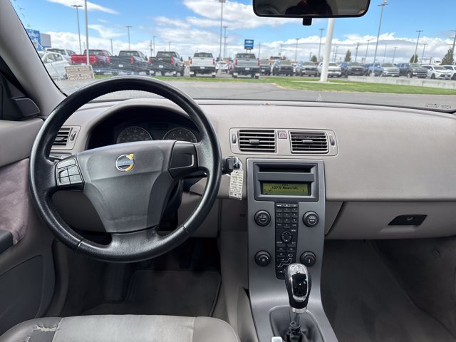 Used 2005 Volvo S40 2.4i FWD image 12