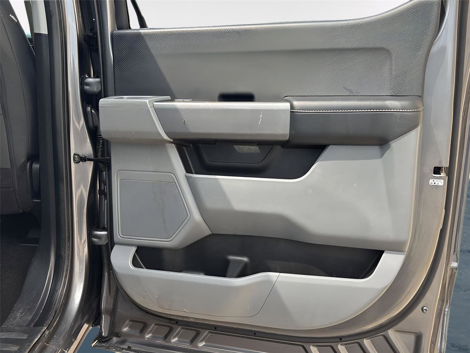 Used 2022 Ford F150 XLT image 27