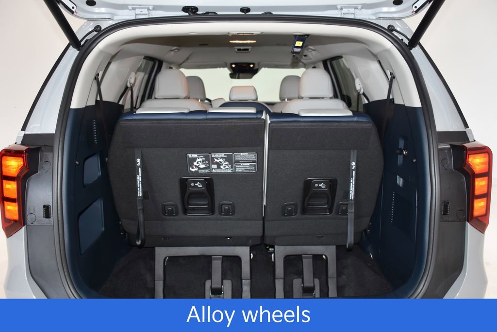 New 2026 Kia Carnival EX image 28