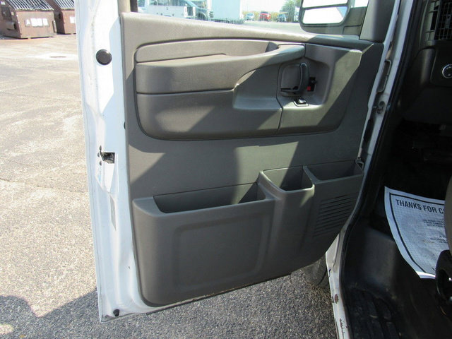 Used 2014 Chevrolet Express 2500 RWD image 26