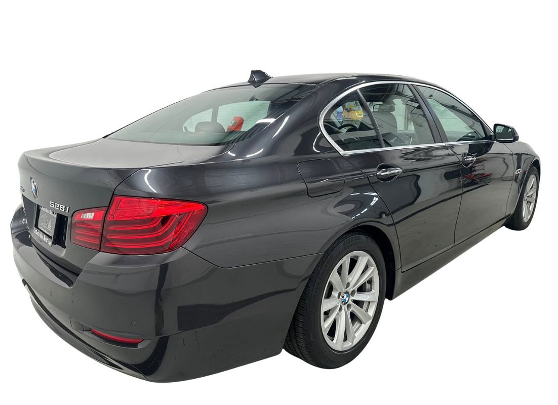 Used 2016 BMW 528i xDrive Sedan image 4