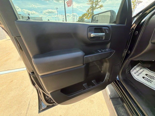 Used 2021 Chevrolet Silverado 1500 Custom AWD/4WD image 15