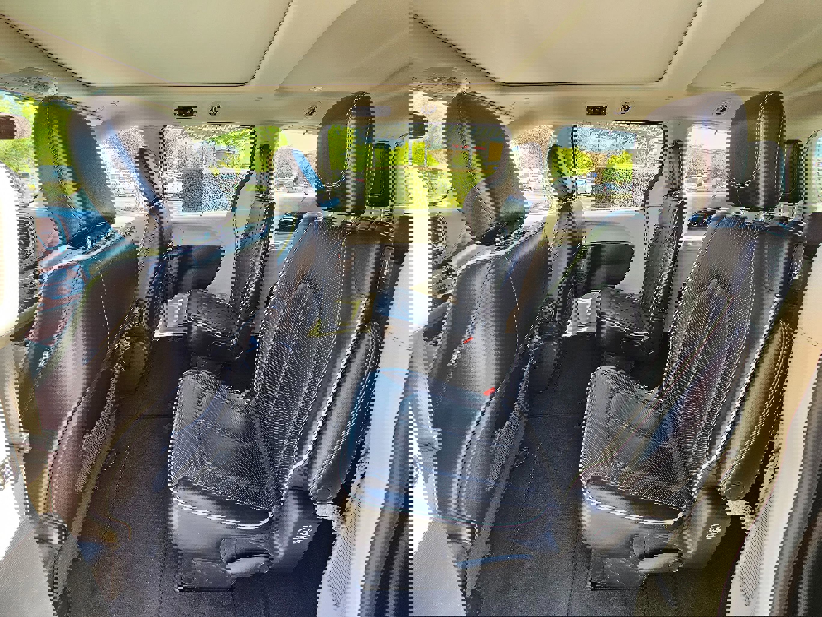 Used 2022 Chrysler Pacifica Limited image 17