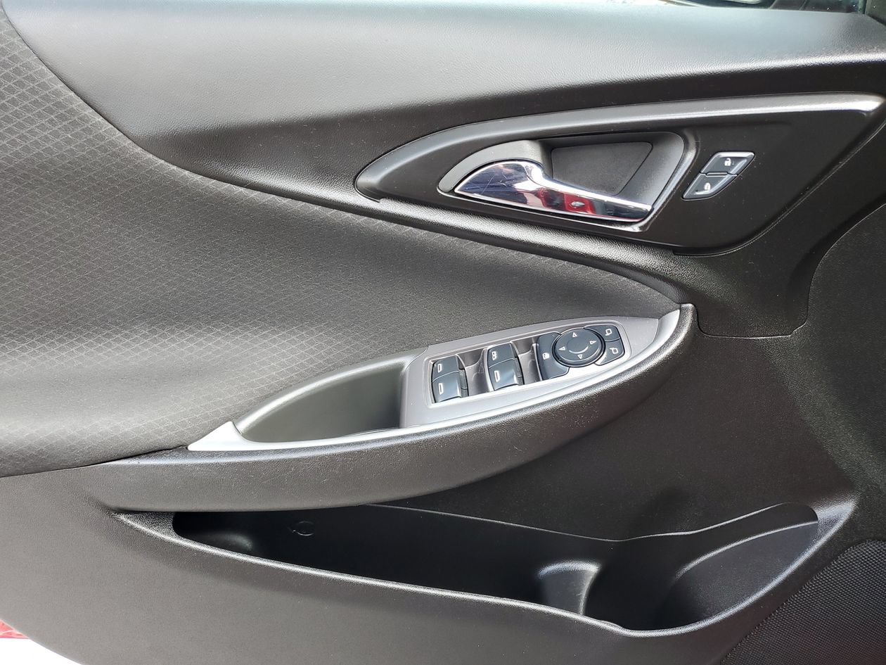 Used 2025 Chevrolet Malibu LT FWD image 17