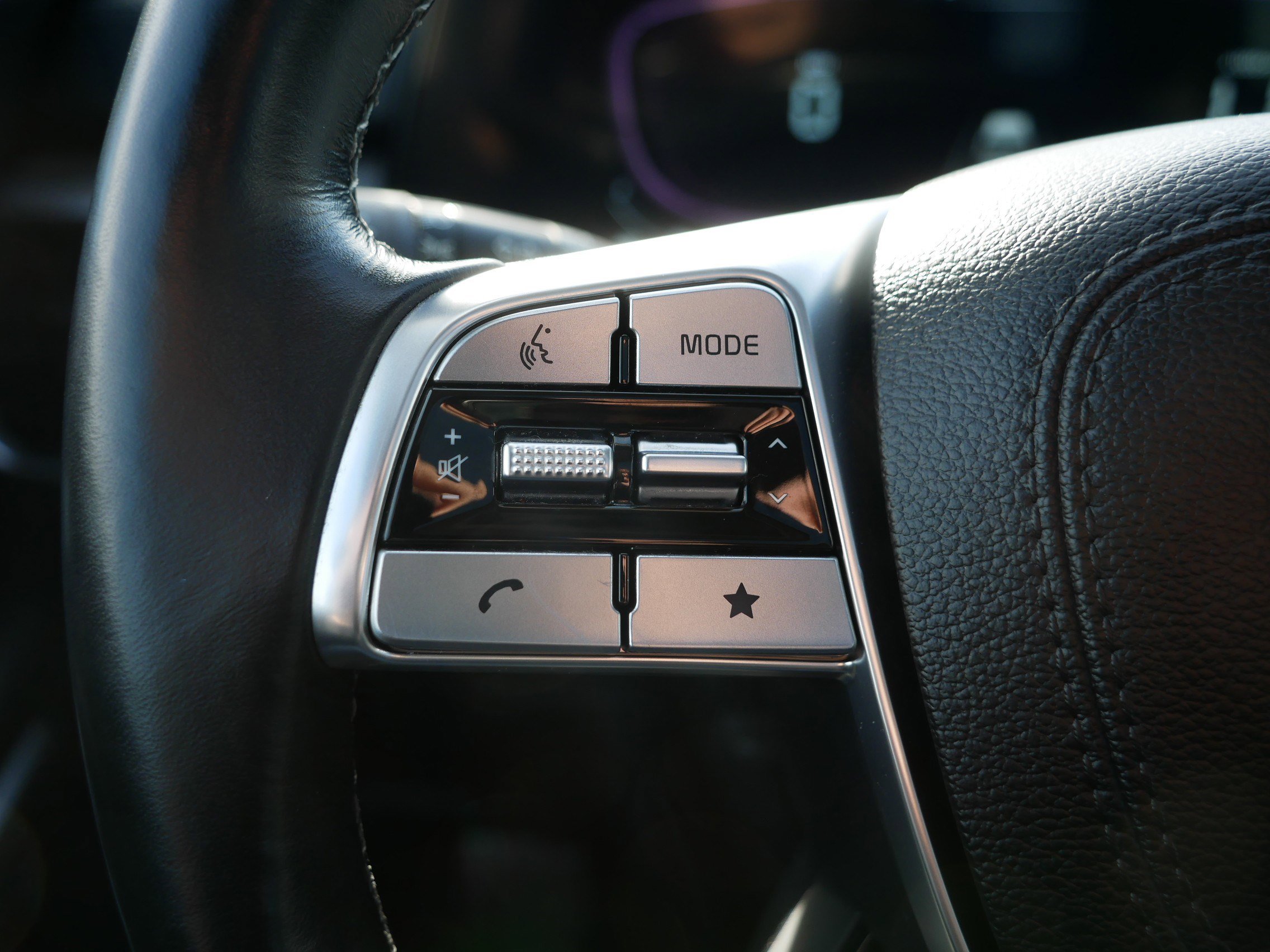 Certified 2023 Kia Telluride EX image 31