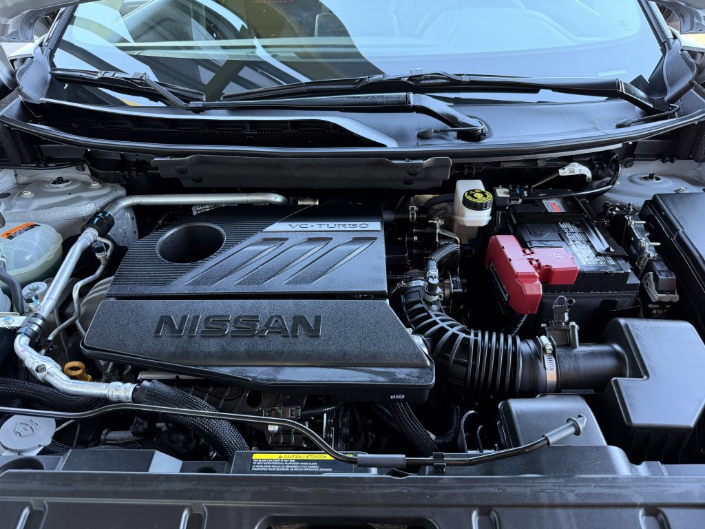 Used 2025 Nissan Rogue SV image 43