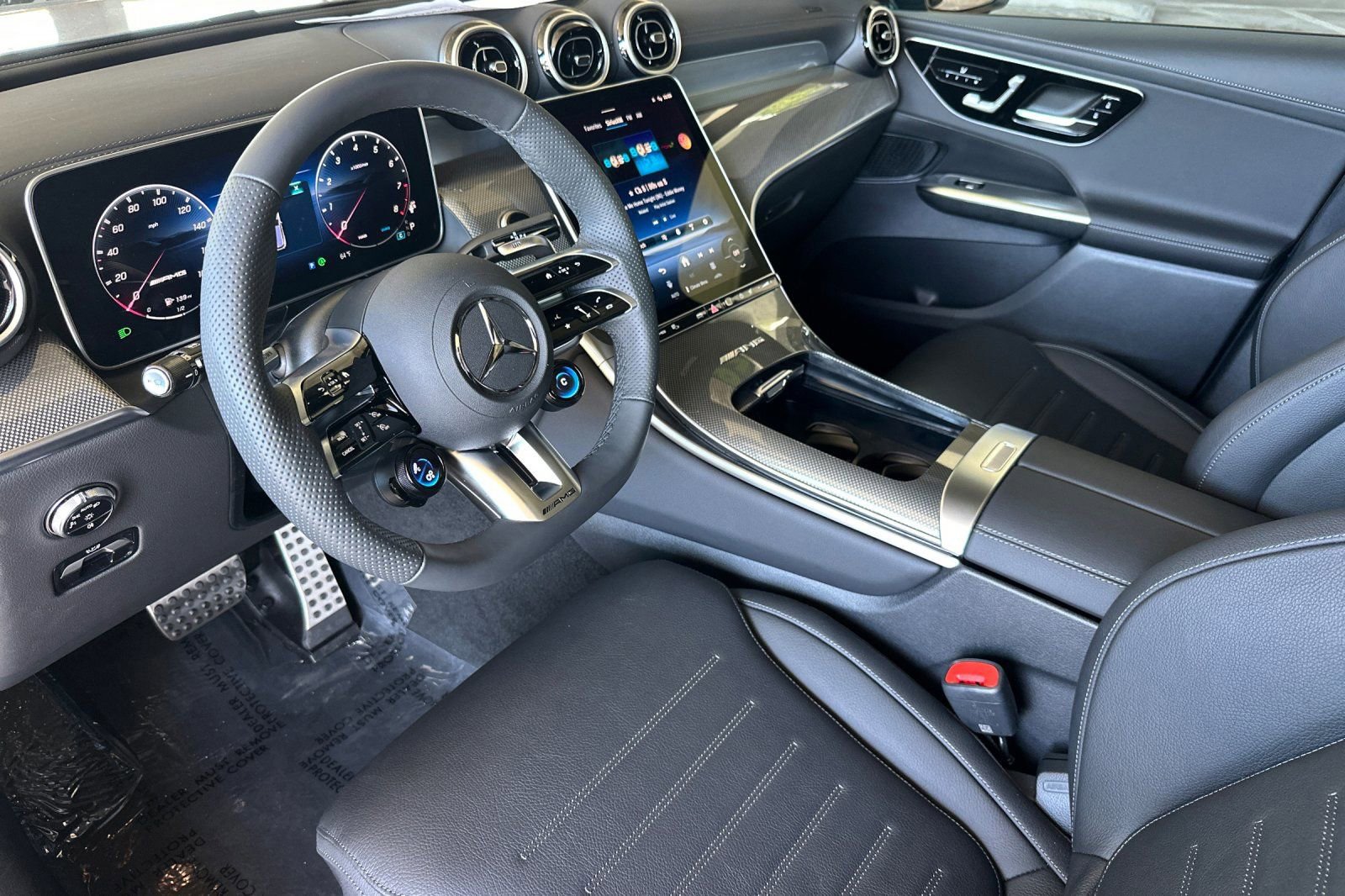Used 2026 Mercedes-Benz GLC 43 AMG 4MATIC image 11