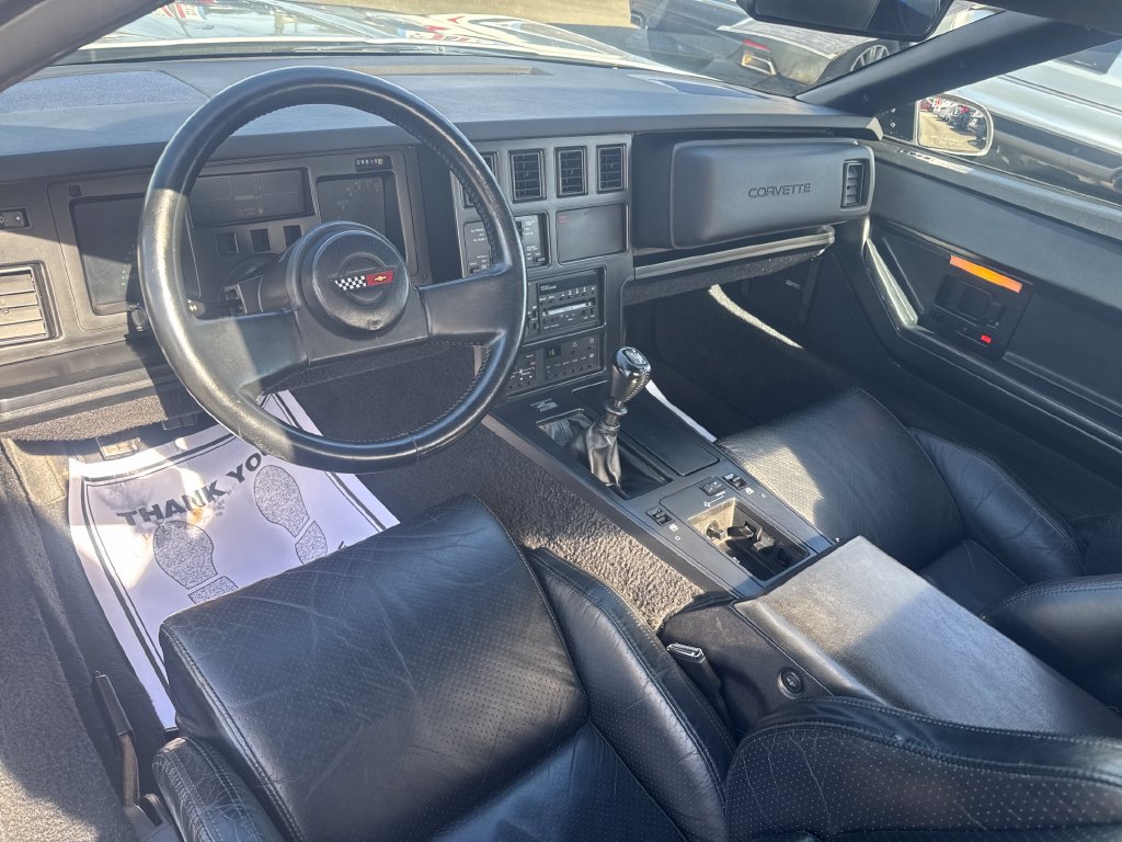 Used 1988 Chevrolet Corvette Convertible RWD image 13