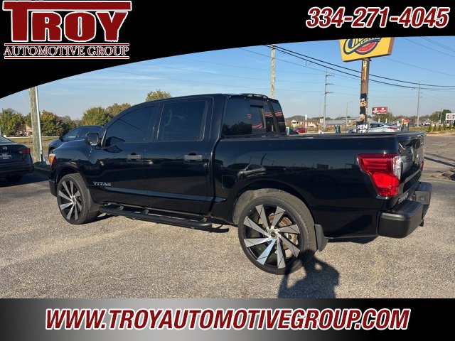 Used 2017 Nissan Titan S image 15